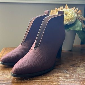Journey purple booties. Size 7 1/2